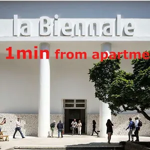 Susy Biennale - Canal View&garden Venise
